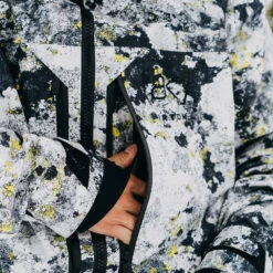 Burton [ak] Gore-Tex Swash Snowboardjacke Limeade Lichen Herren -PICT Snow Geschaft burton ak gore swash jacket 10001109964 05 gross